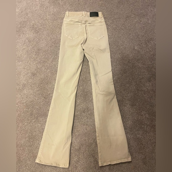 FITJEANS Pastel Flared in Sand - Picture 5 of 6